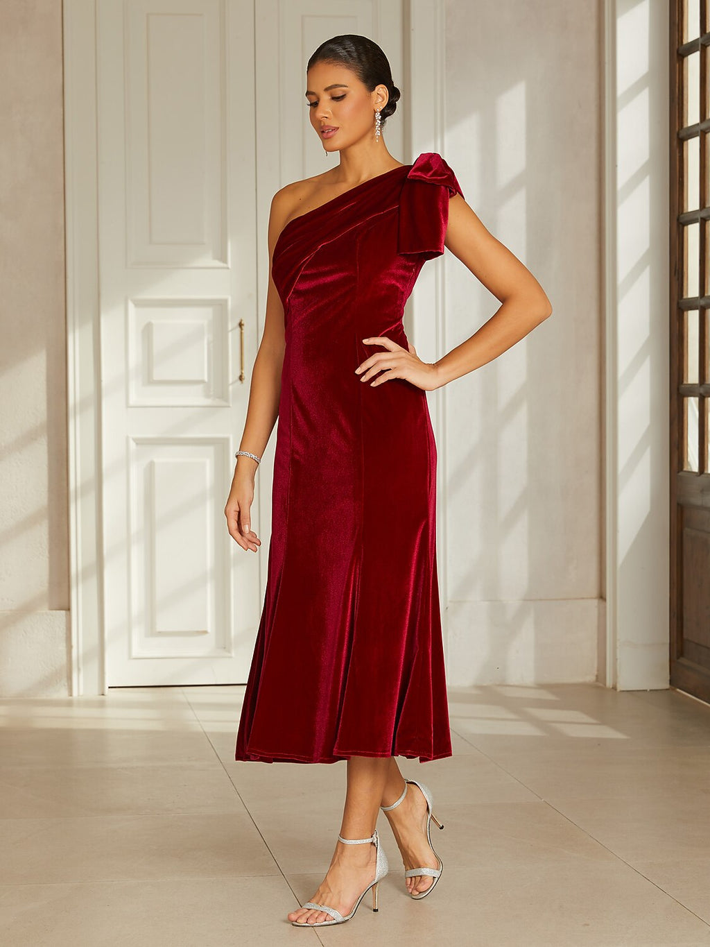 Burgundy One-Shoulder Velvet Dress