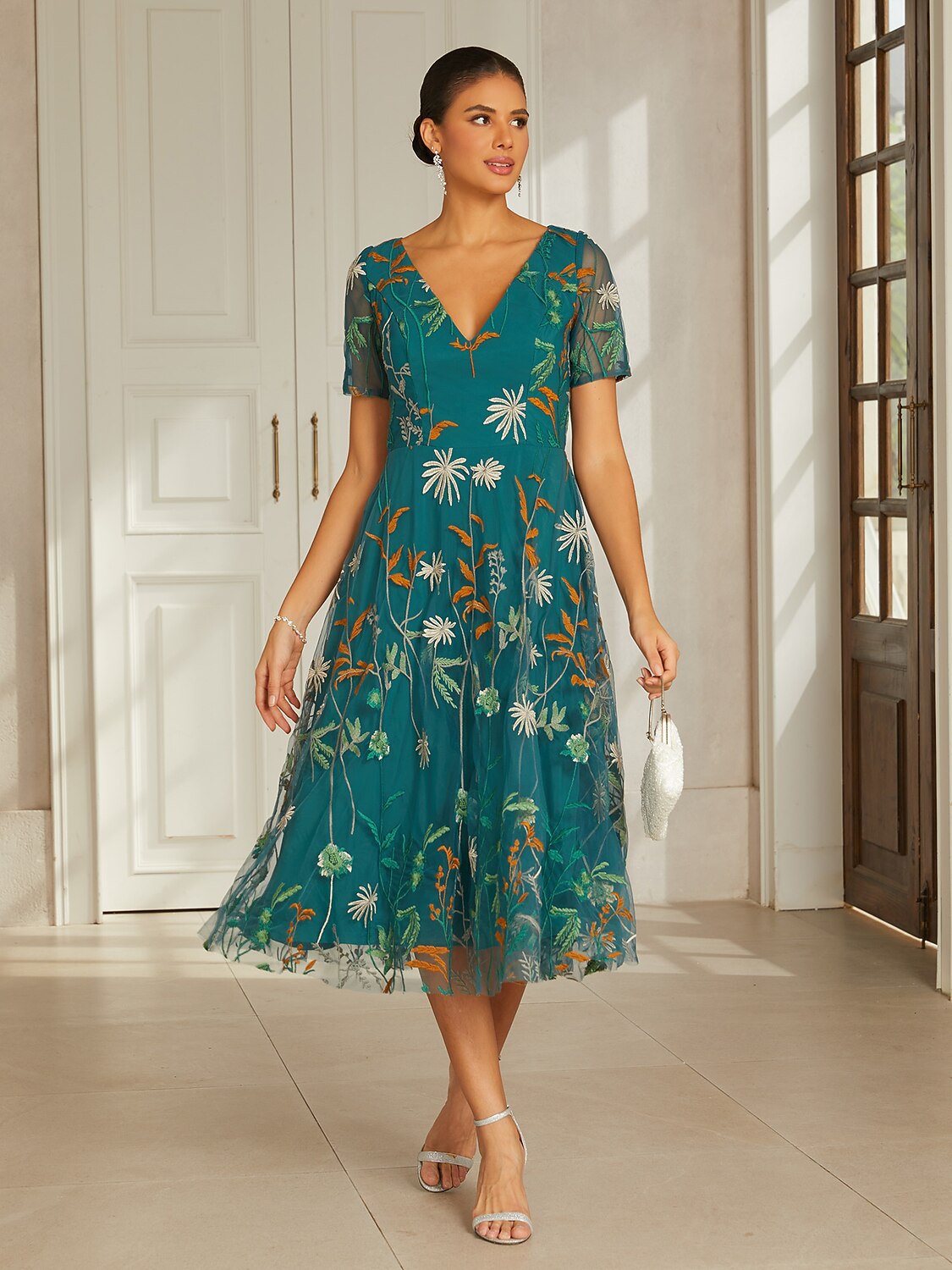Green Black Floral Embroidered Tea-Length Dress