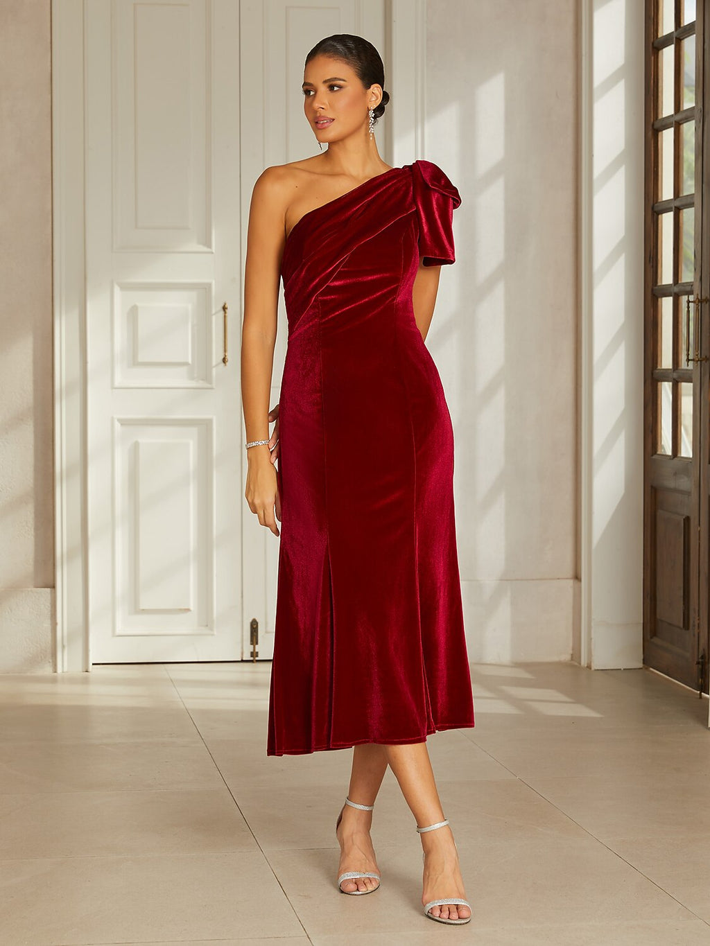 Burgundy One-Shoulder Velvet Dress
