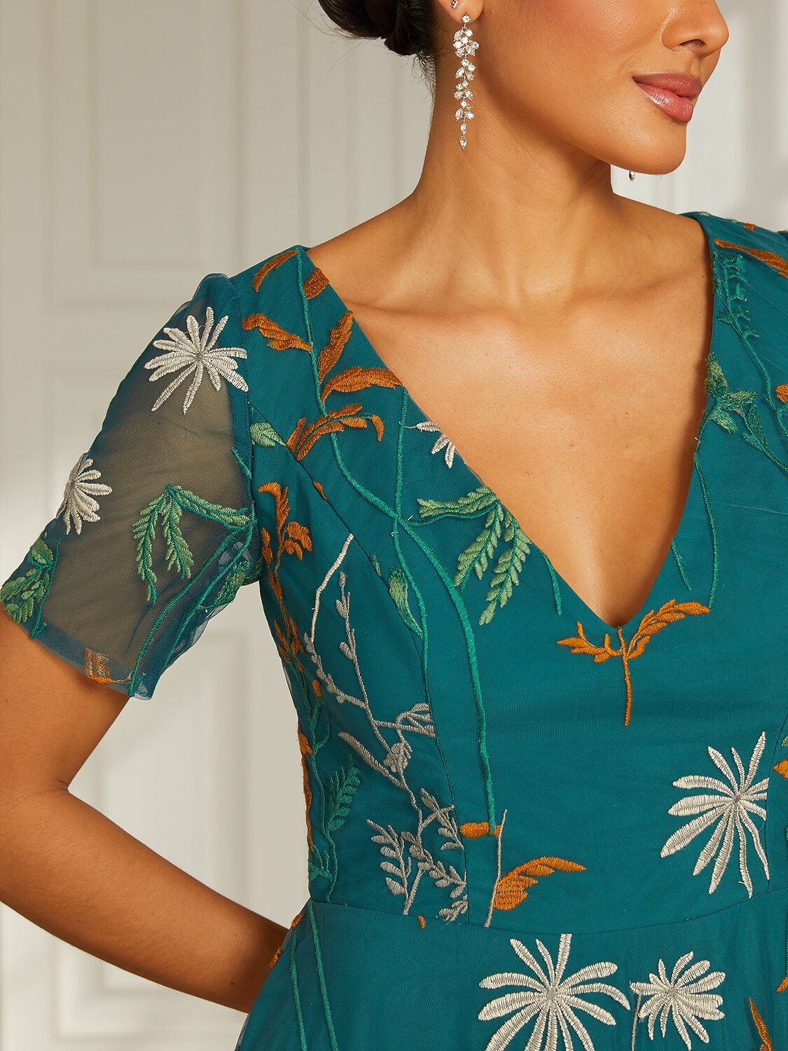 Green Black Floral Embroidered Tea-Length Dress