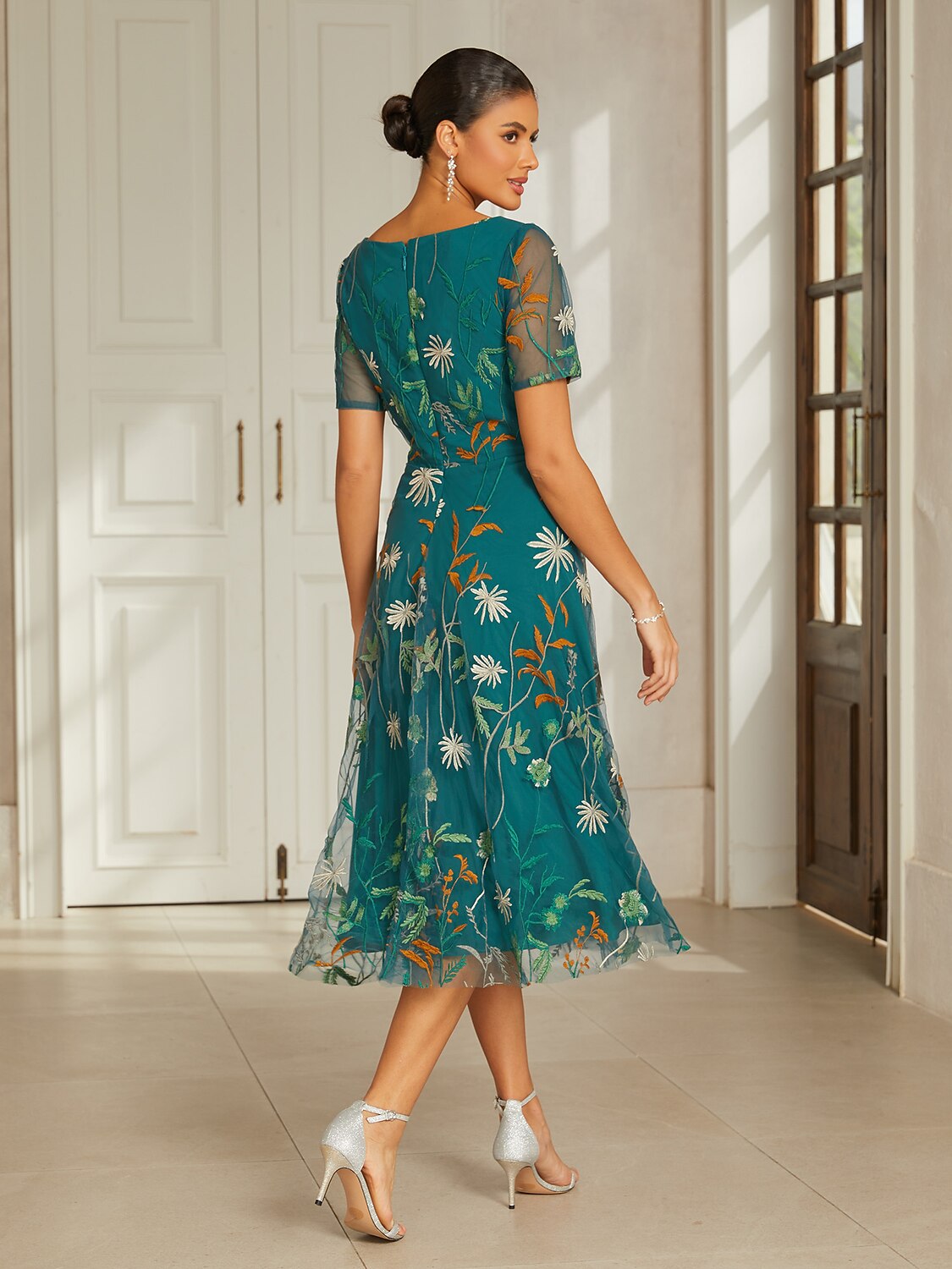 Green Black Floral Embroidered Tea-Length Dress