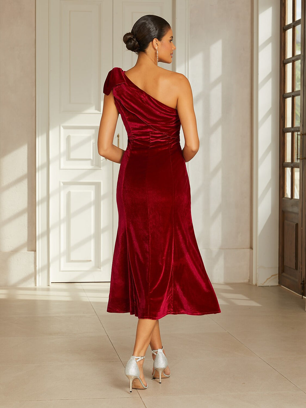 Burgundy One-Shoulder Velvet Dress